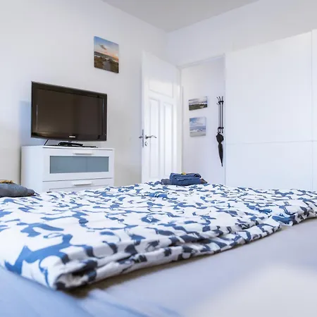 Exklusives Apartment Im Historischen Wohnhaus Mit Kamin, Bad & Viel Platz Bremerhaven Buitenkant foto