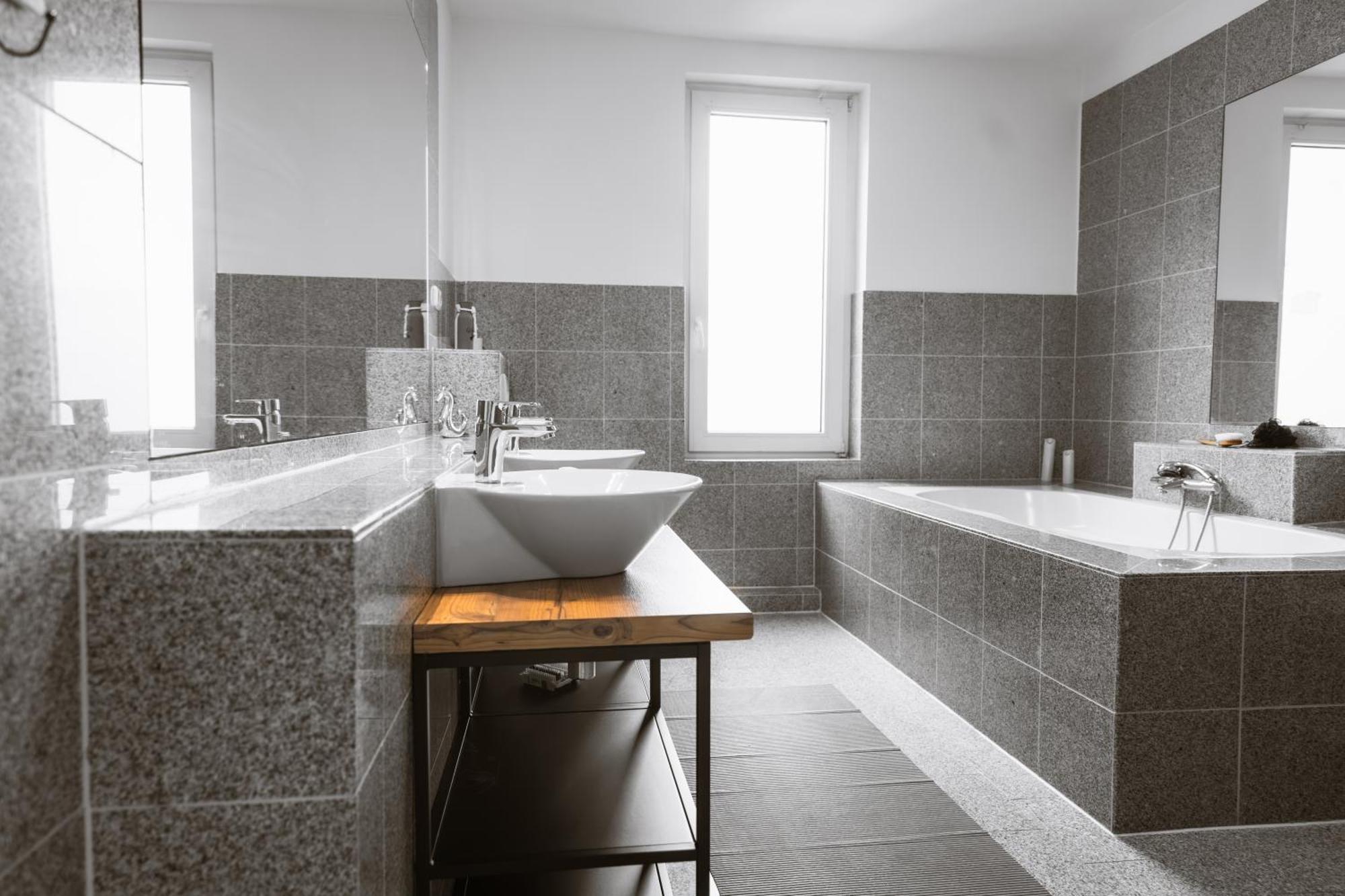 Exklusives Im Historischen Wohnhaus Mit Kamin, Bad & Viel Platz * Bremerhaven