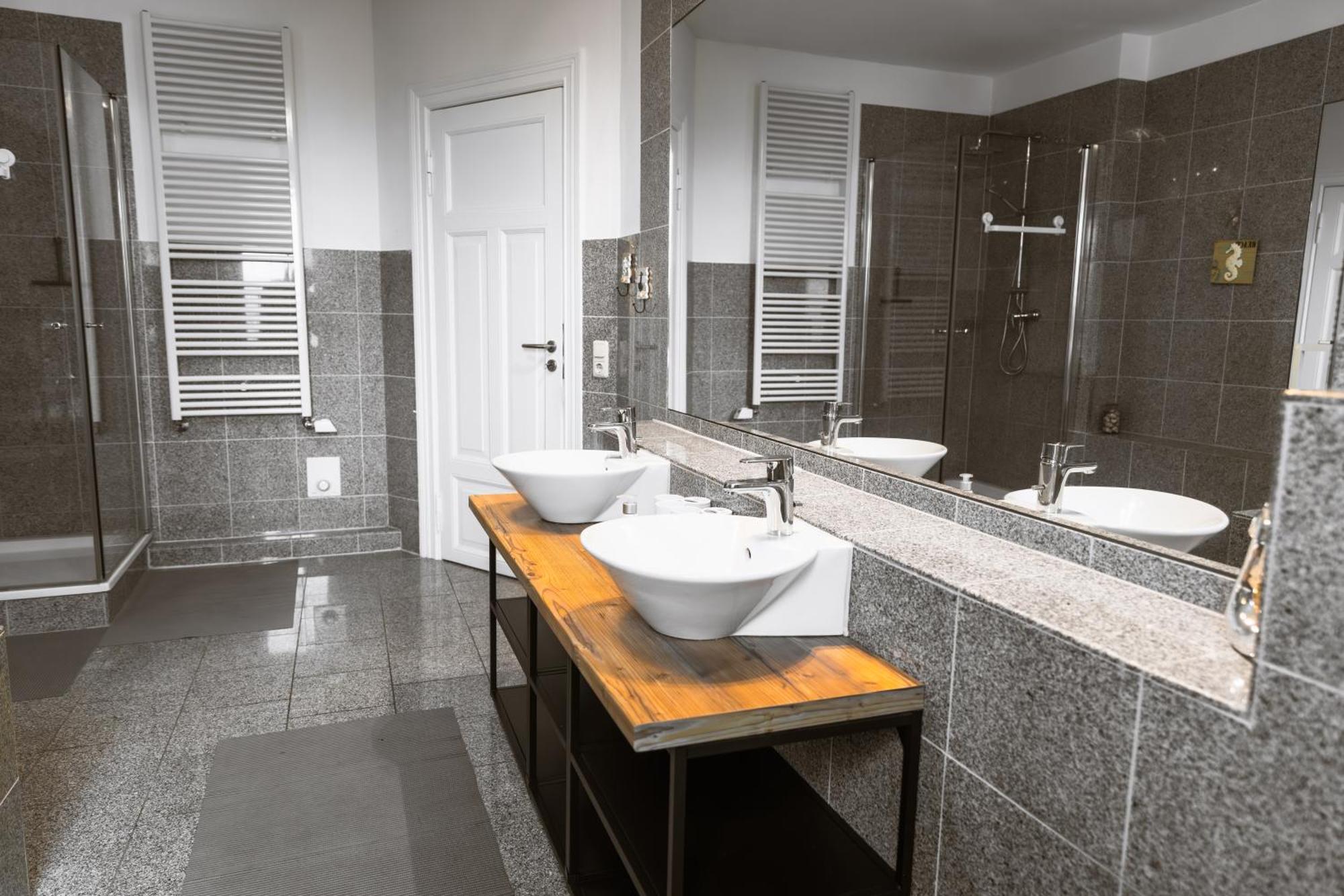 Apartment Exklusives Im Historischen Wohnhaus Mit Kamin, Bad & Viel Platz Bremerhaven