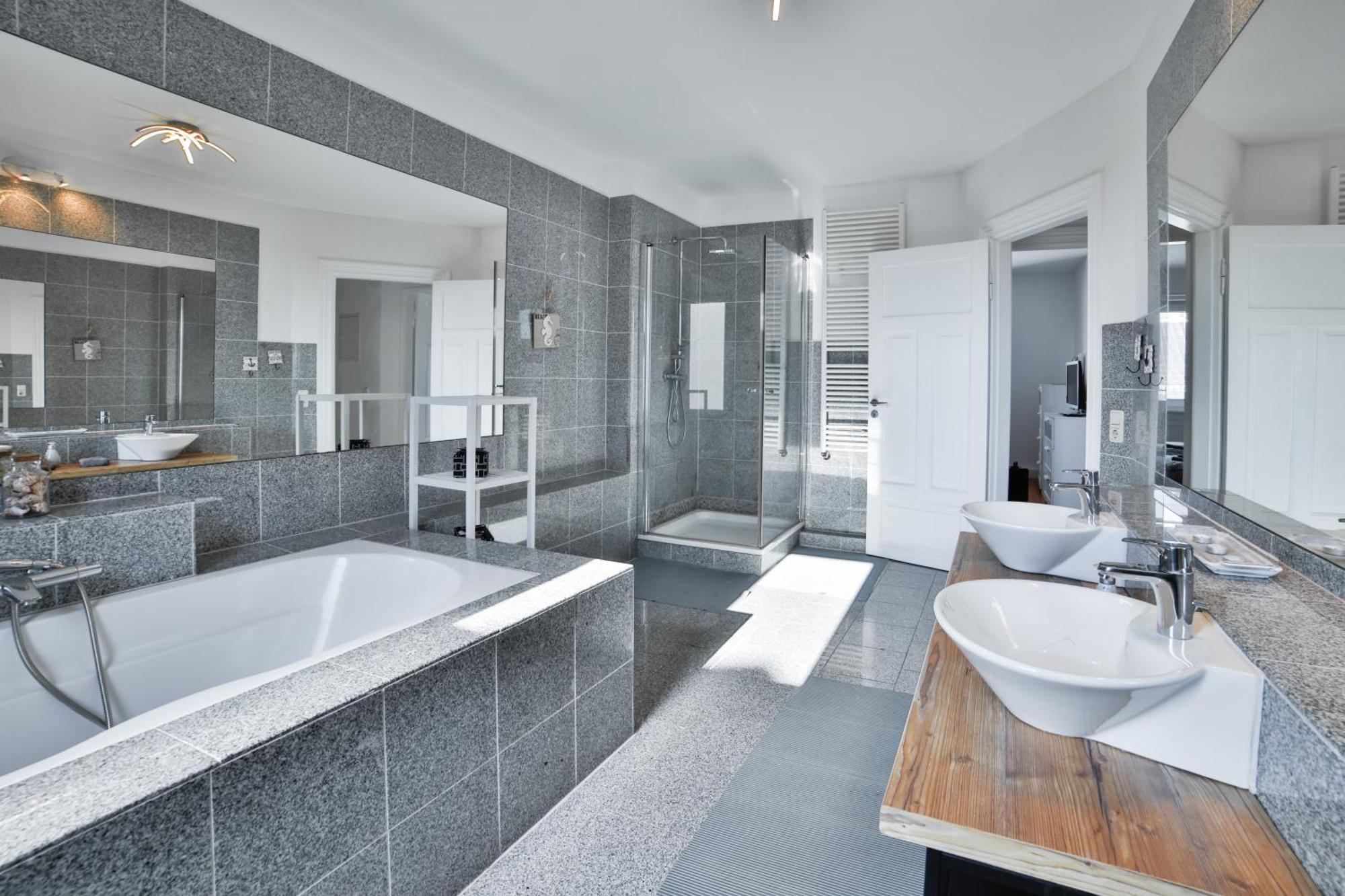 Exklusives Im Historischen Wohnhaus Mit Kamin, Bad & Viel Platz Apartment